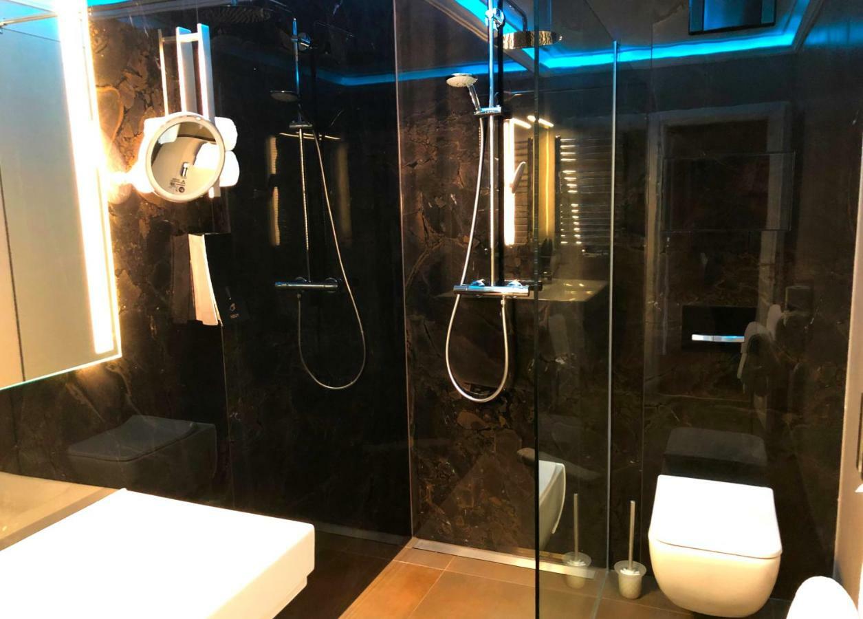 Dannenwalde Seehotel Louise מראה חיצוני תמונה