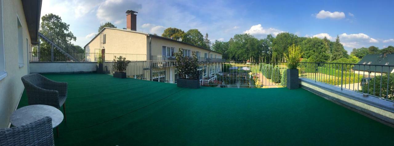 Dannenwalde Seehotel Louise מראה חיצוני תמונה